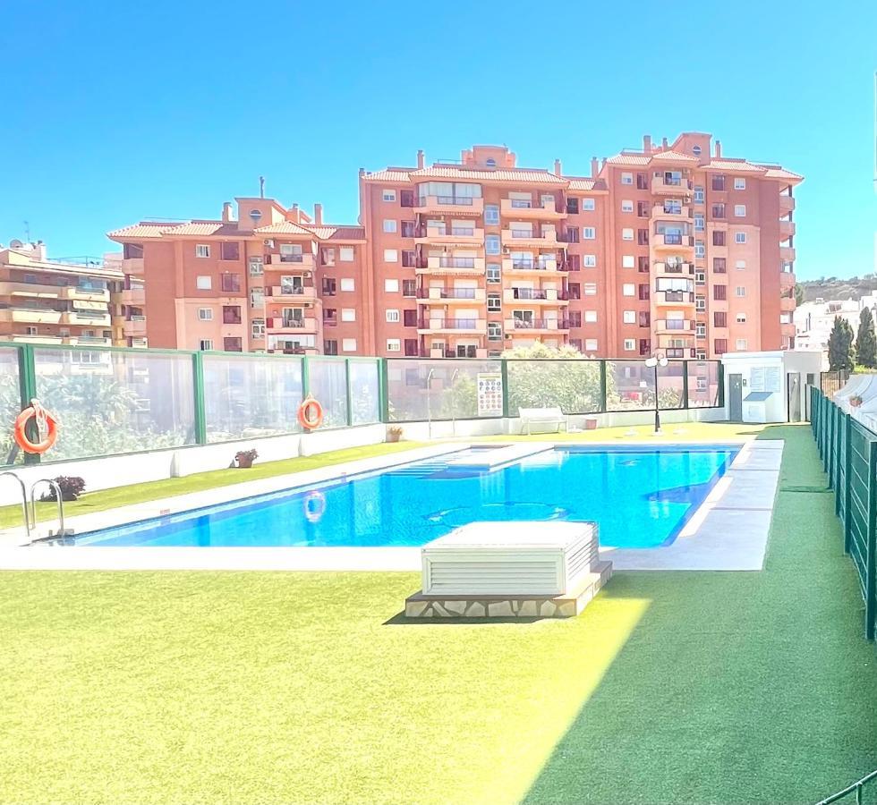 Cozy Fuengirola Apartment With Sea View & Pool Exterior photo