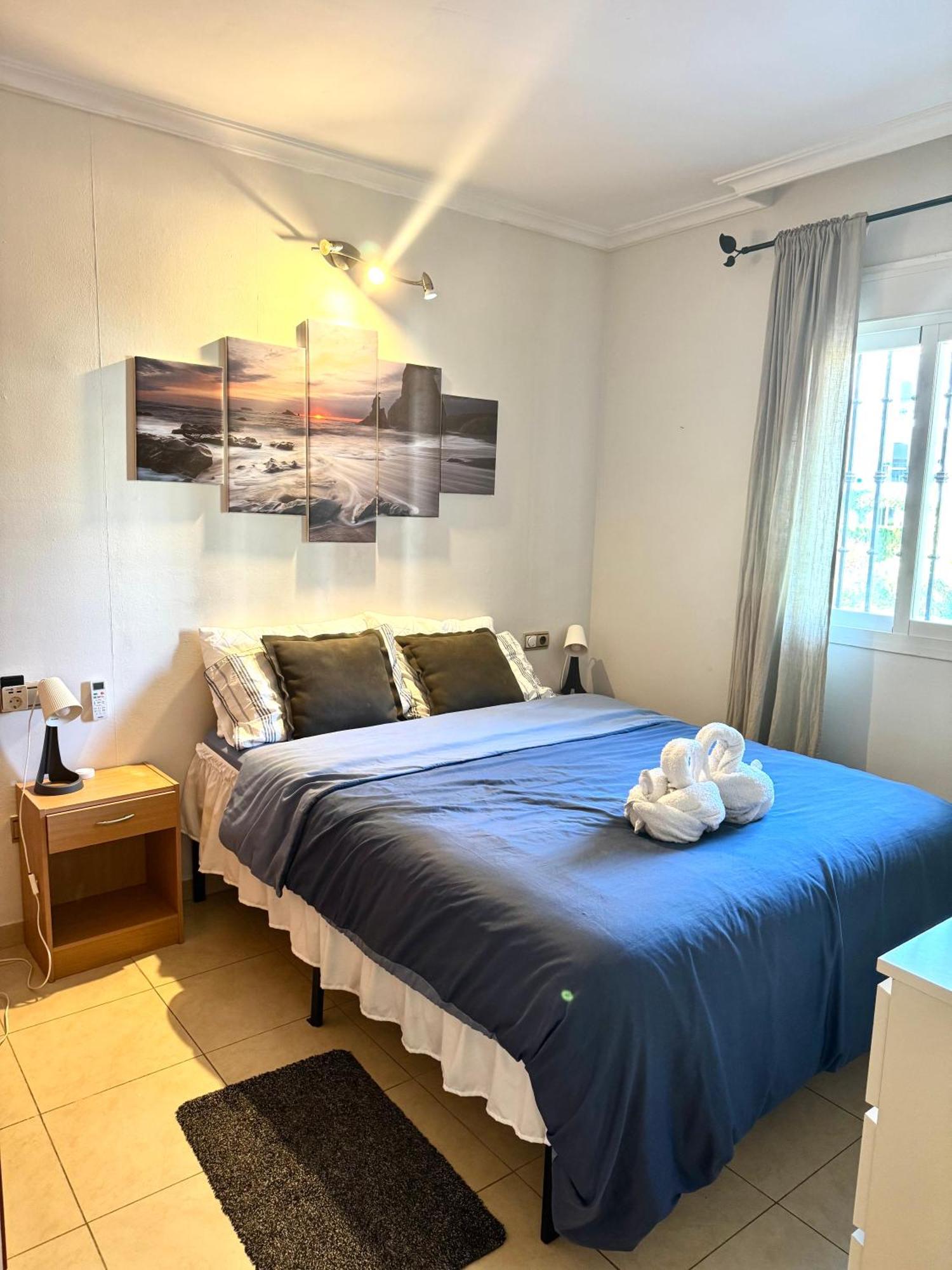 Cozy Fuengirola Apartment With Sea View & Pool Exterior photo